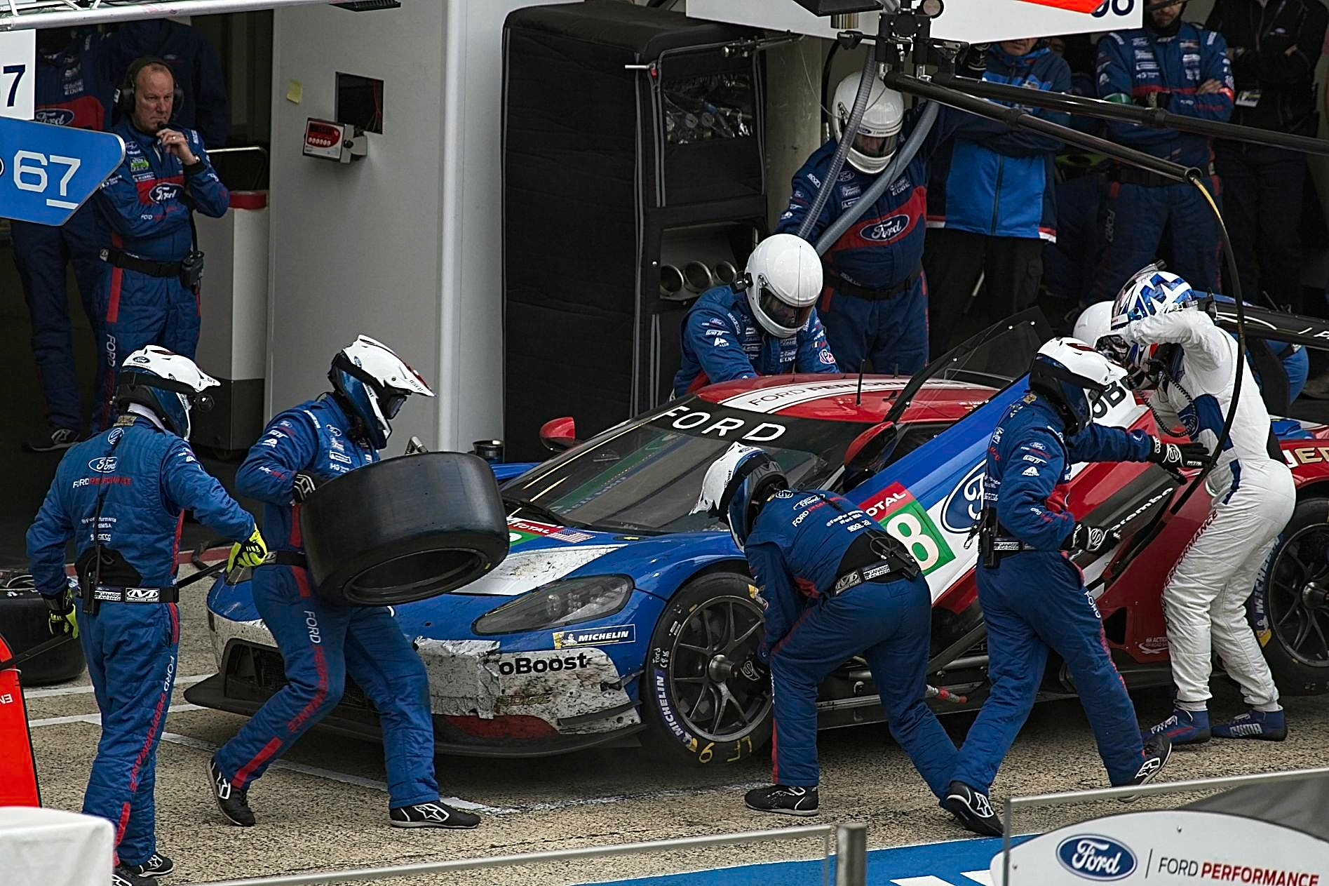 006.Pit stop Le mans