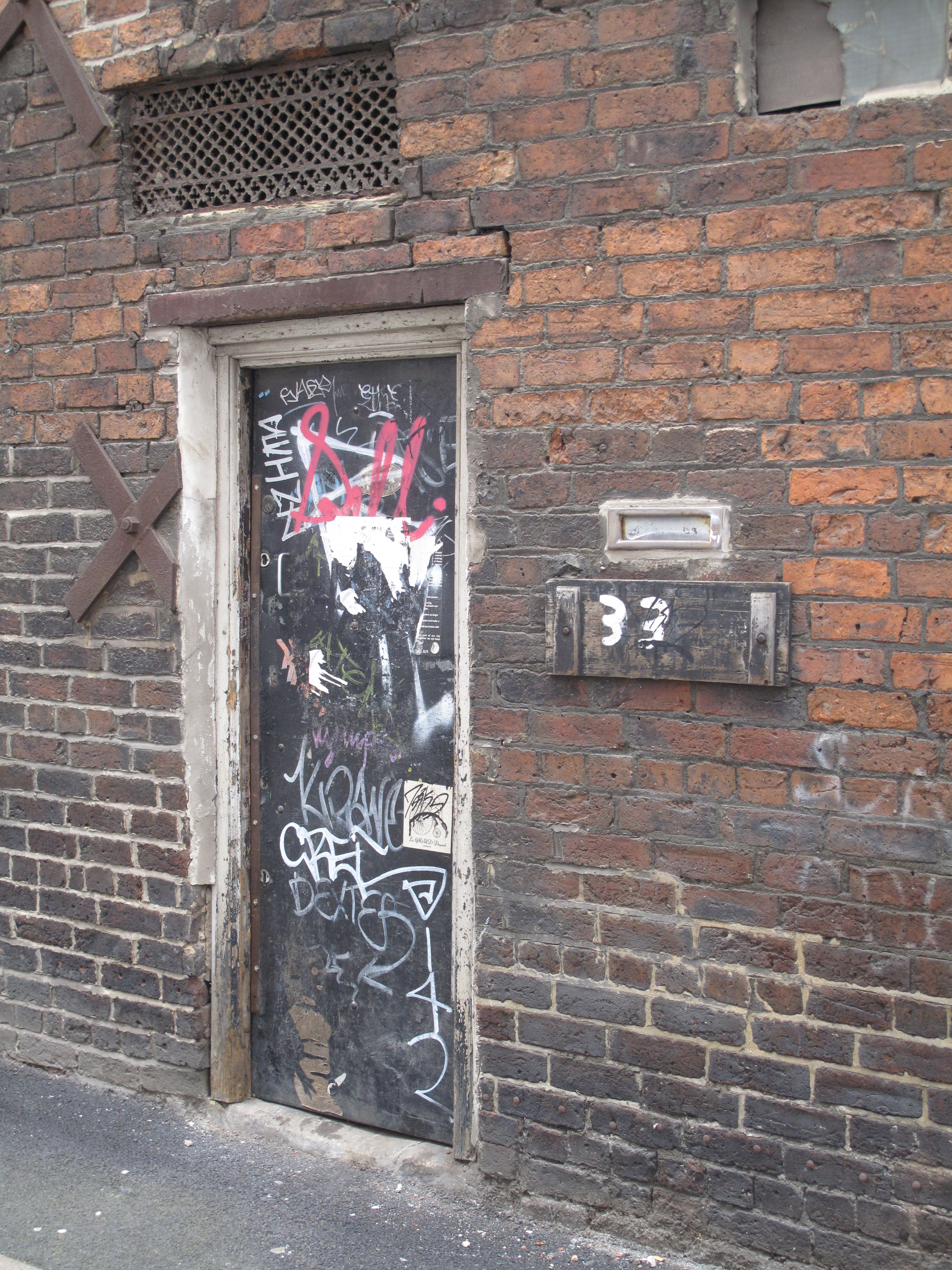 c.04.Avril.2015-05-17 14.10.02 Barred access