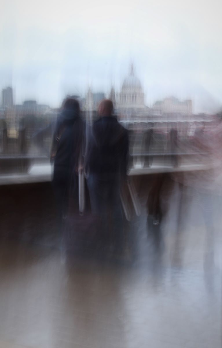 a.05.Mary.gazing at St Pauls.