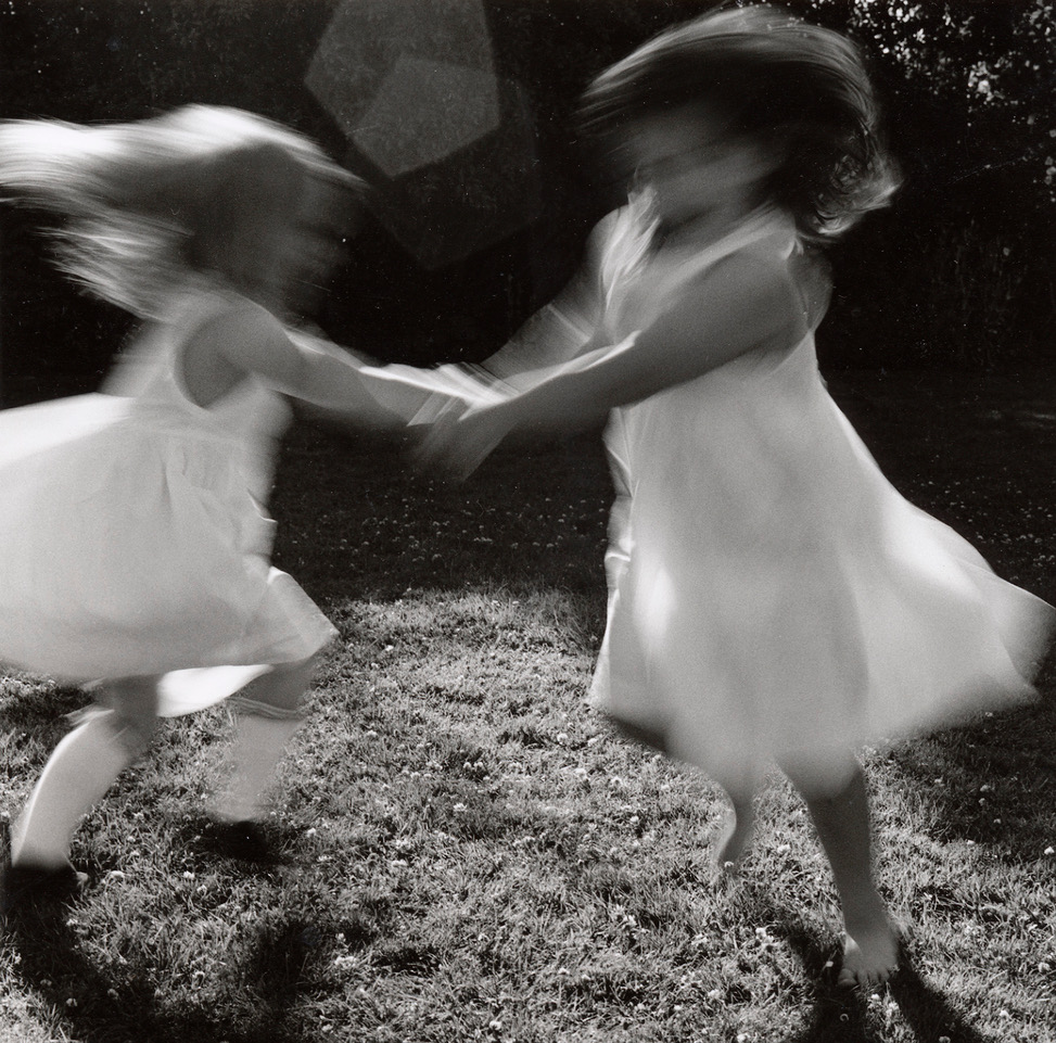 b.04.Anne.girls dancing