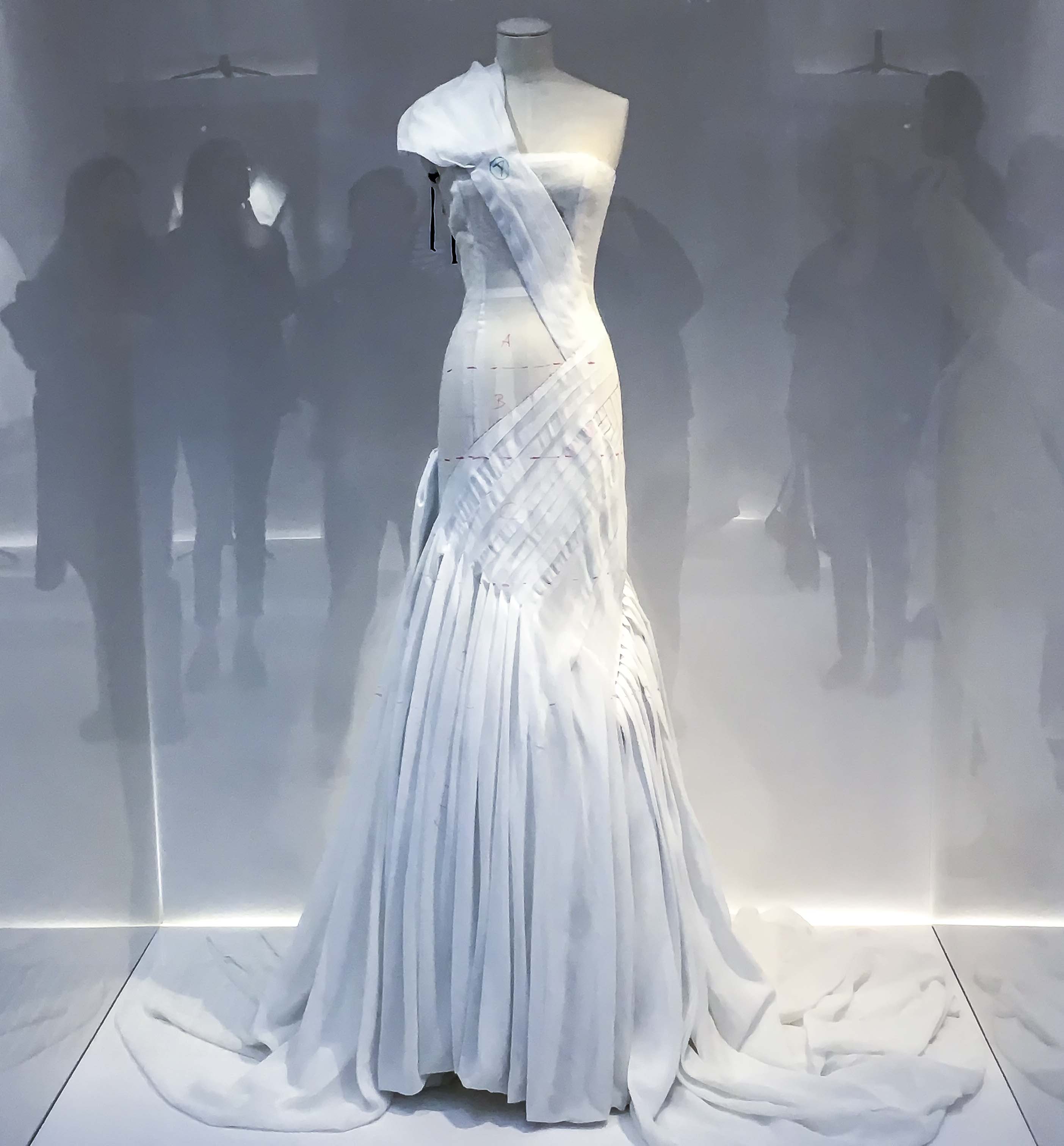 b.05.Len.LN190413-01 010 v2